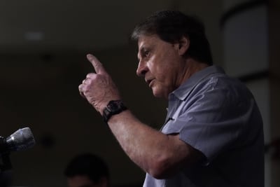 Tony La Russa steps down as White Sox manager over heart issue