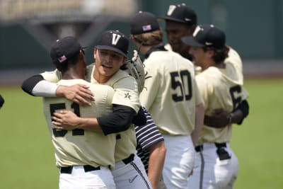 The Tennessee walk-off Grand Slam in 2021 regionals 