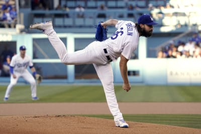 Gonsolin goes to 11-0, Dodgers get 4 HRs to beat Cubs 5-3