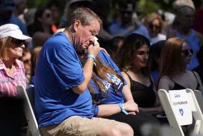 Brewers honor 8-year-old injured in Highland Park shooting