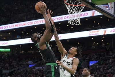 Jaylen Brown was ready to fight Giannis after he stopped his dunk