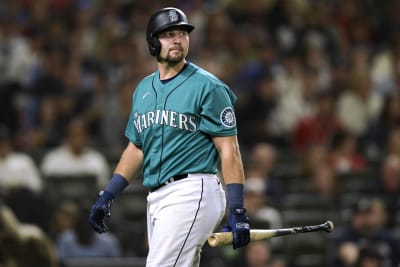 Cal Raleigh makes history as Mariners beat Red Sox 10-1