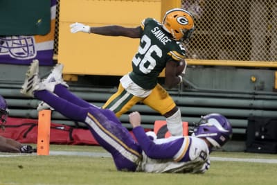 Green Bay Packers defeat division rivals Chicago 38-17