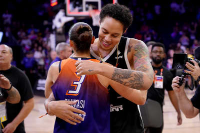 WNBA: Los Angeles Sparks defeat Mercury in Brittney Griner's