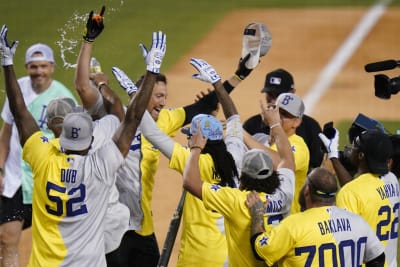 2022 MLB All-Star Celebrity Softball game moments