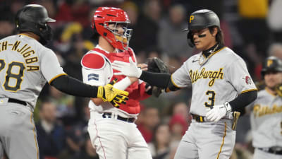 Will Boston Red Sox keep wearing yellow and blue uniforms during winning  streak? 'We have some smart people,' Xander Bogaerts says 