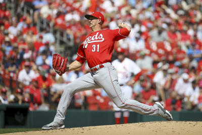 Cincinnati Reds defeat St. Louis Cardinals 6-5 in 10th inning walk