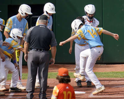 Little League World Series: Palm City, Fla., plays in Miami Dolphins colors