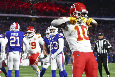 Chiefs to play Patrick Mahomes and other starters for first half against  Arizona