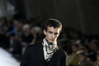 Paris Fashion: Loewe delights, VTMNTS debuts cool coats