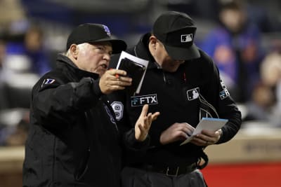 Buck Showalter back on Mets bench after medical procedure