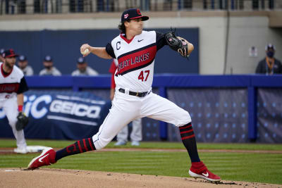 Cleveland Indians' Emmanuel Clase (48) delivers a pitch against