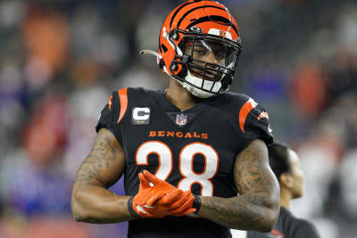 Hubbard's 98-yard fumble return lifts Bengals over Ravens