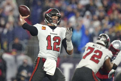 Tom Brady plays one drive in the Buccaneers' preseason opener