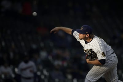 Milwaukee's Burnes has no-hitter through 8 innings