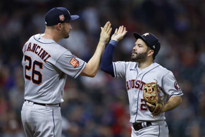 Altuve's slam quiets booing, sends Astros past Indians 7-2