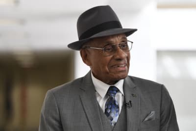 Bruins retiring jersey of NHL barrier breaker Willie O'Ree