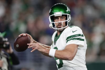 Aaron Rodgers gets 'butterflies,' too. How does the Jets QB handle the  pressure of the spotlight?