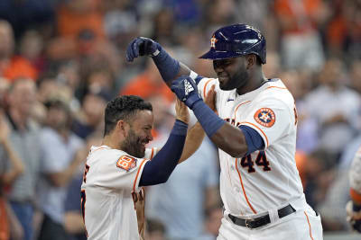 Astros' José Altuve's Height Mocked in New Photo Next to Yordan Alvarez