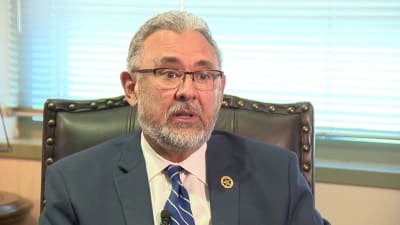 Defying Gov. Abbott, Bexar County DA won't prosecute families ...