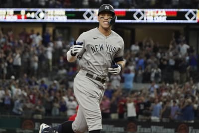 Rizzo, Yankees agree to $40M, 2-year contract