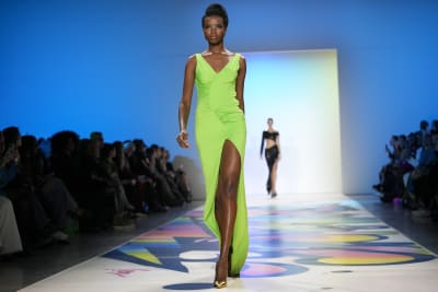 Sergio Hudson delivers colorful '90s celebration at NYFW