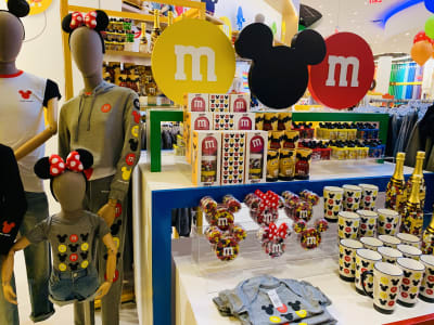 Creating Personalized M&Ms at the M&M Store at Disney Springs 