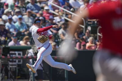 Fernando Tatis Jr. gets 1st hits for Padres since 2021