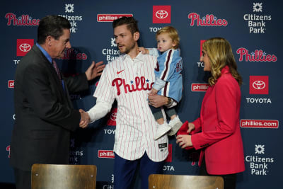 Trea Turner rockin' his new Phillies jersey with his son, Sam Fuld