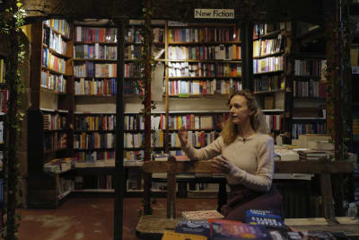 Is Shakespeare and Company in Paris Still Open During the COVID Pandemic?