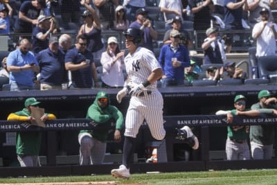 Yanks turn triple play, edge White Sox 2-1 behind Torres