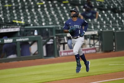 Astros' Yordan Alvarez not in camp for undisclosed reasons