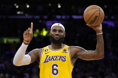 Lakers Rumors: LeBron James will change jersey numbers again next year -  Silver Screen and Roll