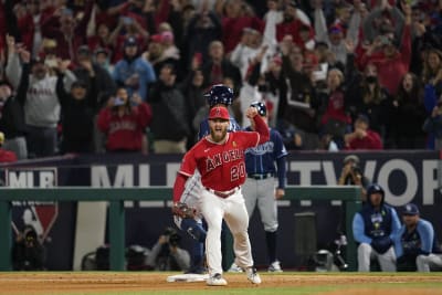 Angels lefty Reid Detmers has no-hitter thru 8 against Rays