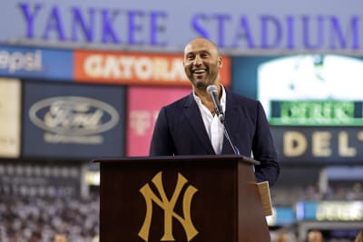 Jeter returns as Yankees honor 1998 team at Old-Timers' Day, Boone