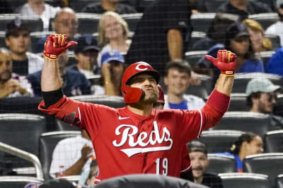 Votto homers in 7th straight game, Reds beat Mets 6-2 - The San