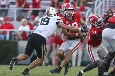 Georgia marks return to No. 1 with 55-0 rout of Vanderbilt