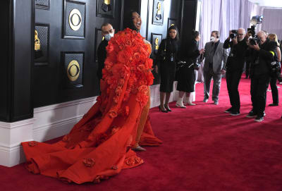 Grammys 2020 red carpet: Lizzo and more stars step out in style