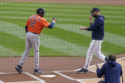 Cruz tosses first pitch at Astros game, Rice News, News and Media  Relations