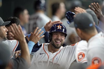 Altuve homers again, Astros beat White Sox 10-2