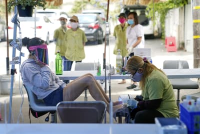 Virus Disrupting Rio's Carnival for First Time In a Century