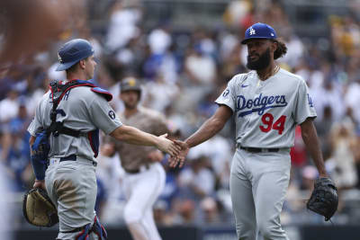 Freeman gets 4 hits, leading Dodgers past Padres 11-2