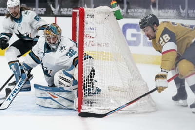 Carrier's late goal gives Golden Knights 2-1 win over Sharks