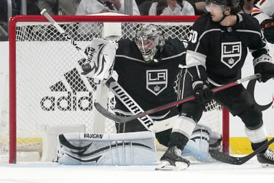 LA Kings: We need two goaltenders