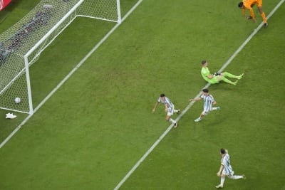 Nahuel Molina of Argentina during the FIFA World Cup, Qatar