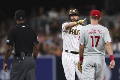 Austin Nola gets winning RBI vs. brother Aaron Nola