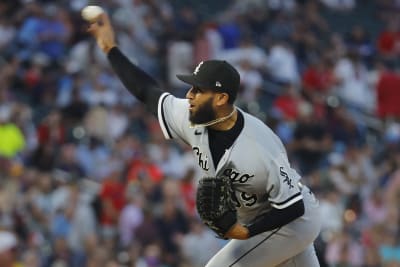 Tigers acquire veteran outfielder from White Sox 