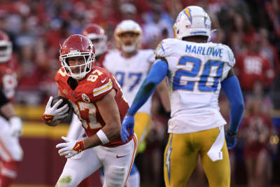 Chiefs' Travis Kelce tops big brother on Super Bowl stage