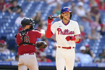 Gibson keeps ball in the park as Bohm, Phils edge Cards 1-0