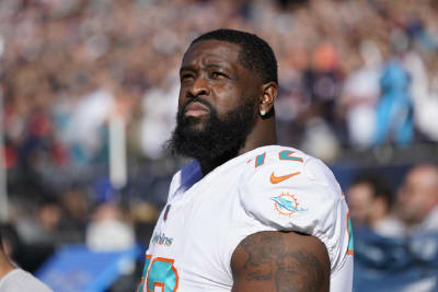 Miami Dolphins OL Terron Armstead carted off during joint practice